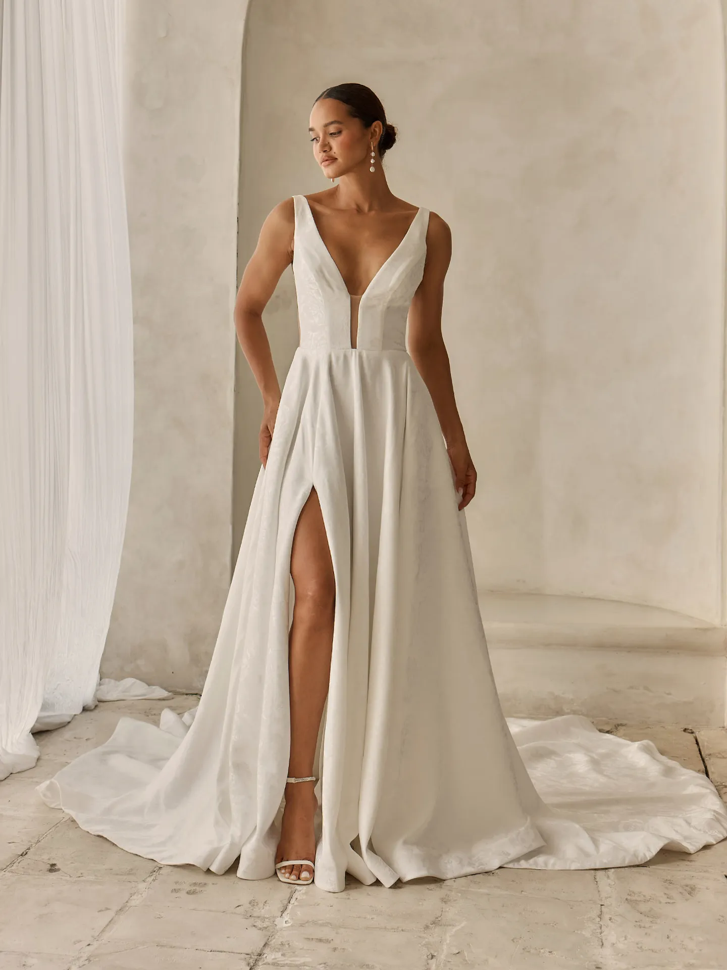 Brautkleid Zach von Serene by Madi Lane