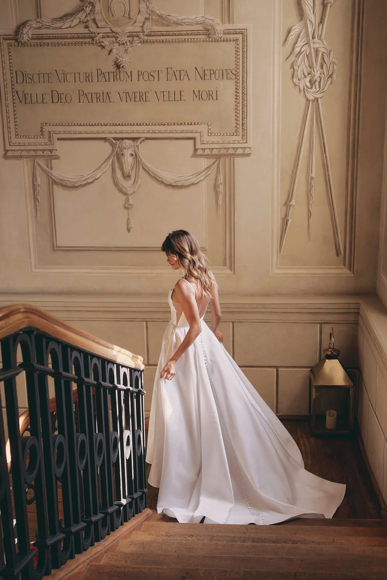 Brautkleid 2737 der Designerin Mia Lavi