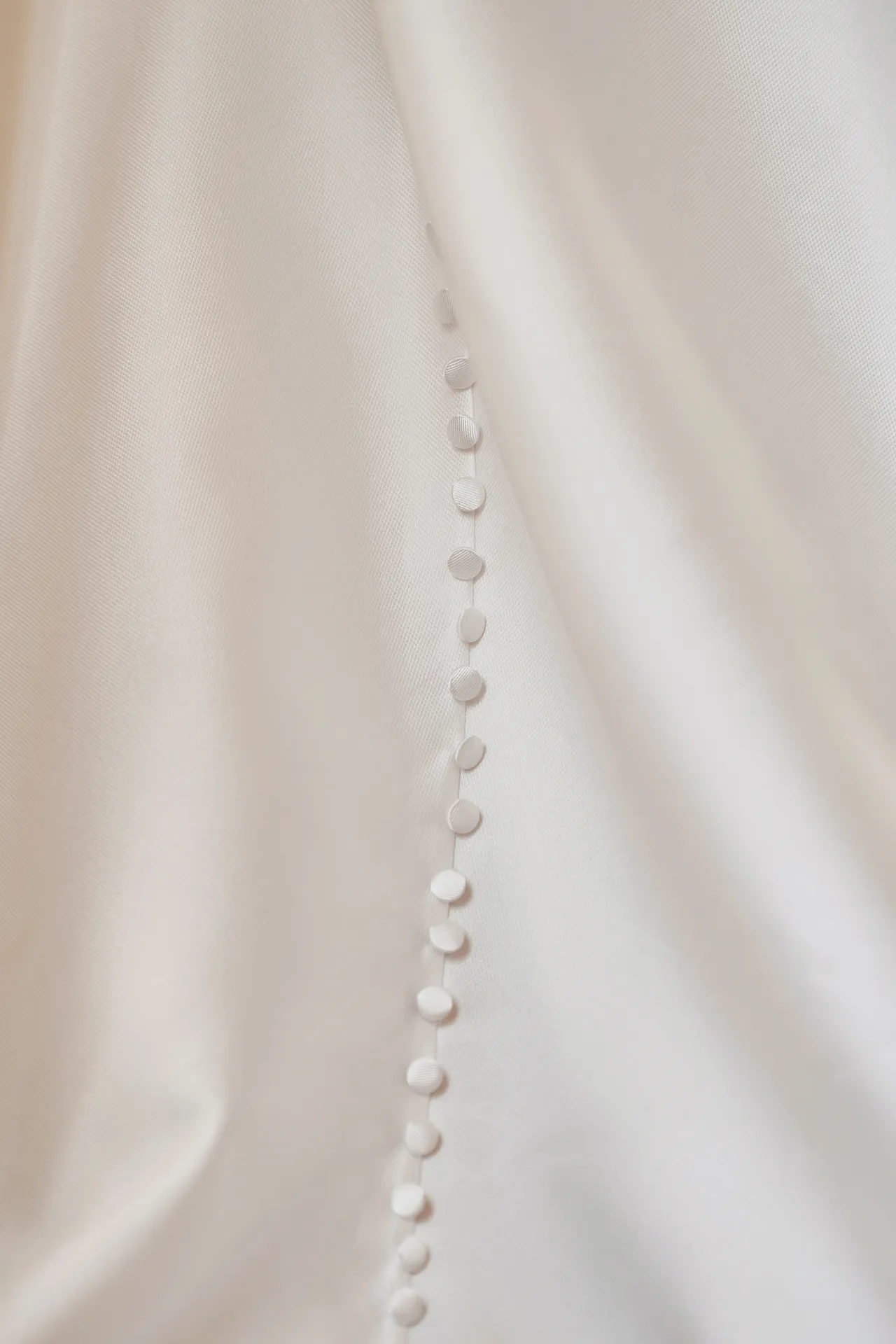 Brautkleid 2737 der Designerin Mia Lavi